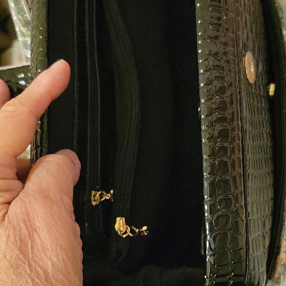 AMERImode Handbag - Picture 5 of 5
